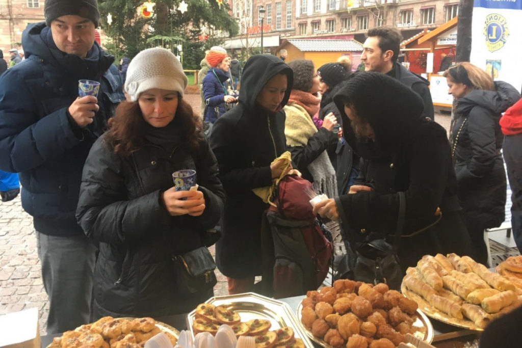 samoussa-soupe-pâtisseries-refugee-food-festival-strasbourg-marché-de-nël
