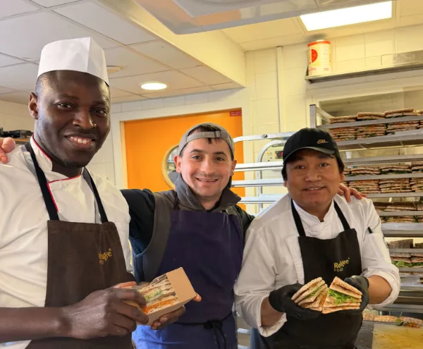 Nuit de la Solidarité : 2 500 sandwichs cuisinés pour les bénévoles