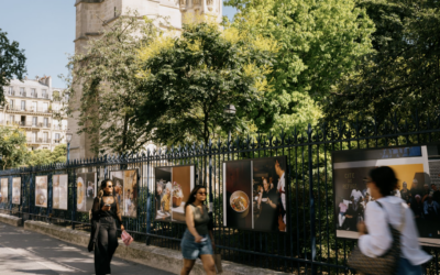Découvrez notre exposition photo « Le Goût de l&rsquo;hospitalité » au pied de la tour Saint-Jacques